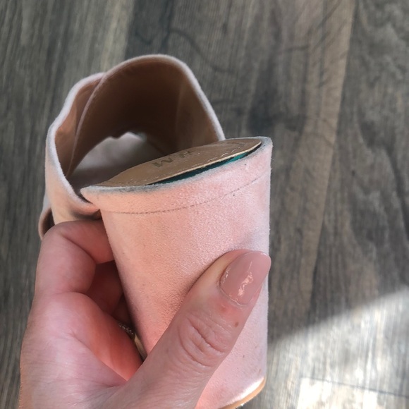 Pale Pink Heeled Sandal 👡 - Picture 4 of 8